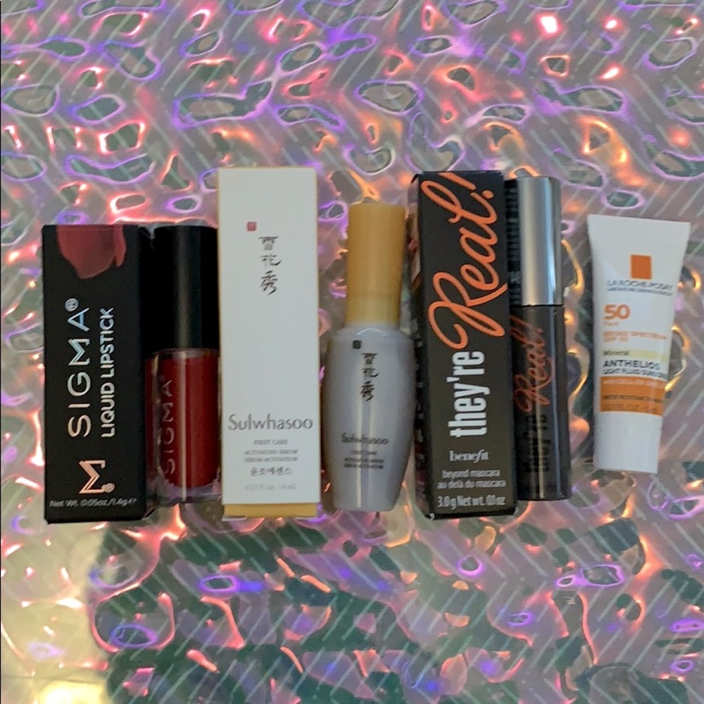 Beauty Sample Bundle